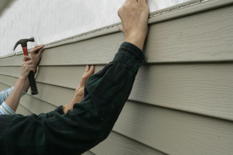 Securing Vinyl Siding